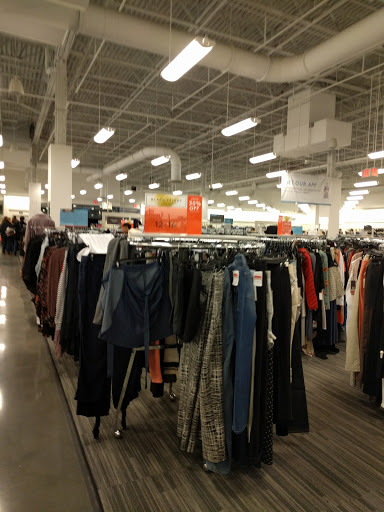 Department Store «Nordstrom Rack Gateway Center», reviews and photos, 550 Gateway Dr #2, Brooklyn, NY 11239, USA