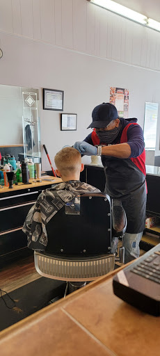 Barber Shop «Carew Cuts Barber Shop», reviews and photos, 806 E Center St, Kingsport, TN 37660, USA