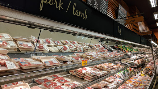 Gourmet Grocery Store «Metropolitan Market Uptown», reviews and photos, 100 Mercer St, Seattle, WA 98109, USA