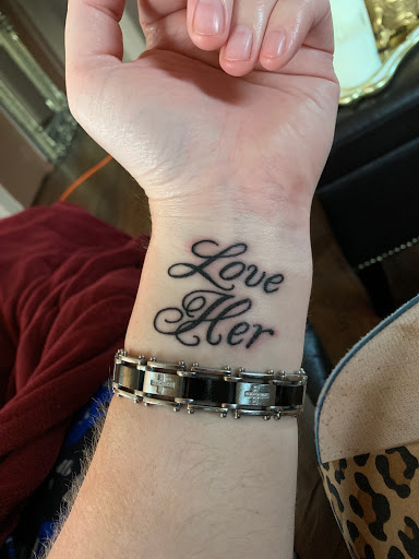 Tattoo Shop «Envy Skin Gallery», reviews and photos, 1528 Bethel Rd, Columbus, OH 43220, USA