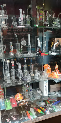 Tobacco Shop «Wise Guys Smoke Shop», reviews and photos, 746 Elmgrove Rd, Rochester, NY 14606, USA