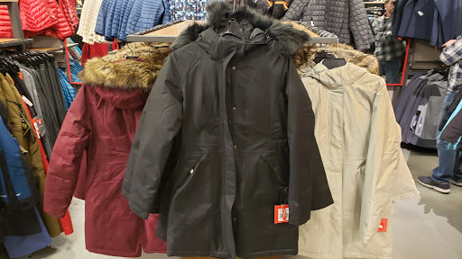 Clothing Store «The North Face Outlet», reviews and photos, 461 Evergreen Ct, Central Valley, NY 10917, USA