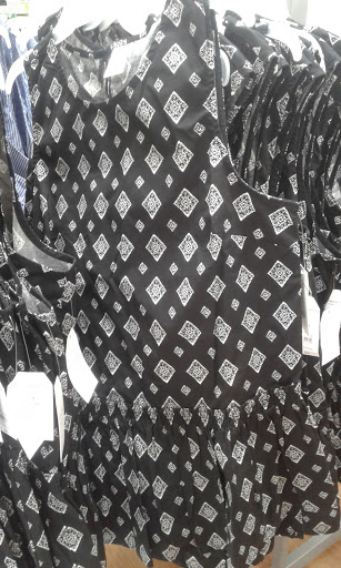 Department Store «Walmart Supercenter», reviews and photos, 2151 W Oaklawn Rd, Pleasanton, TX 78064, USA