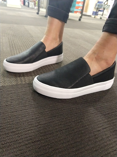 Shoe Store «DSW Designer Shoe Warehouse», reviews and photos, 43598 Christy St, Fremont, CA 94538, USA