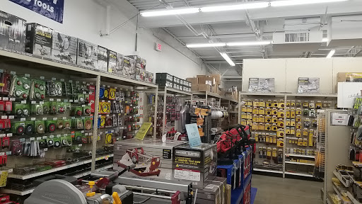Hardware Store «Harbor Freight Tools», reviews and photos, 1460 Main St, Hamilton, OH 45013, USA