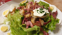 Salade Cobb du Restaurant La Taverne Alsacienne à Gérardmer - n°8