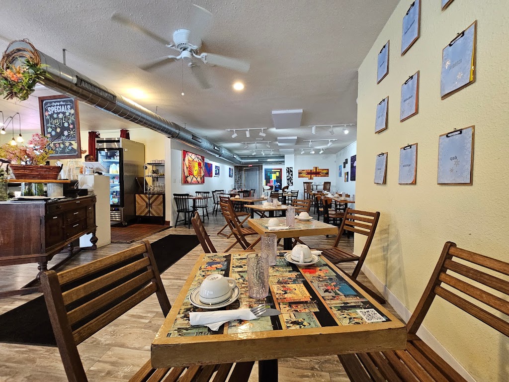Sabrosa Cafe & Gallery 53207