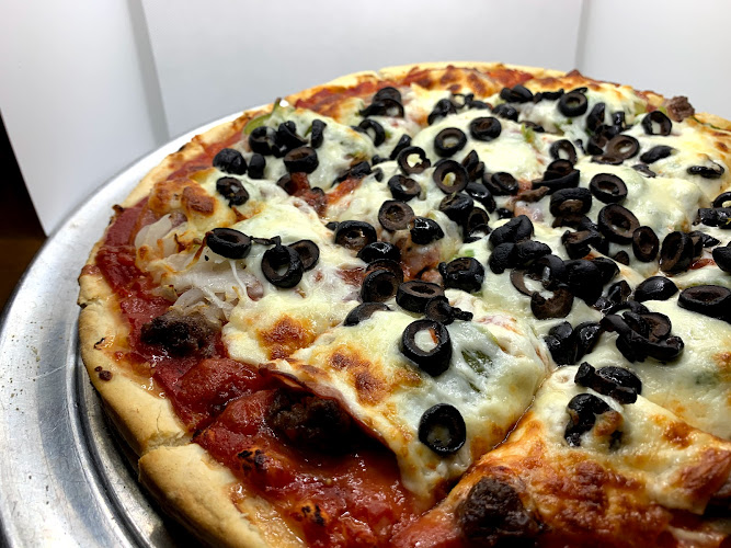 #1 best pizza place in Iowa - Wig & Pen Pizza Pub