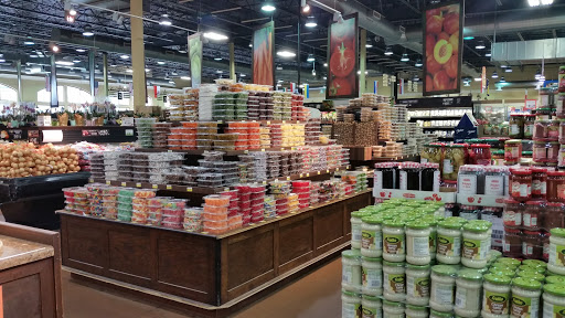 Grocery Store «Shop & Save Market», reviews and photos, 518 Metropolitan Way, Des Plaines, IL 60016, USA