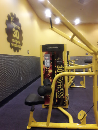 Gym «Planet Fitness», reviews and photos, 2223 N Lewis Ave, Waukegan, IL 60087, USA