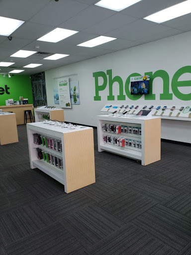 Cell Phone Store «Cricket Wireless Authorized Retailer», reviews and photos, 5906 Bergenline Ave, West New York, NJ 07093, USA