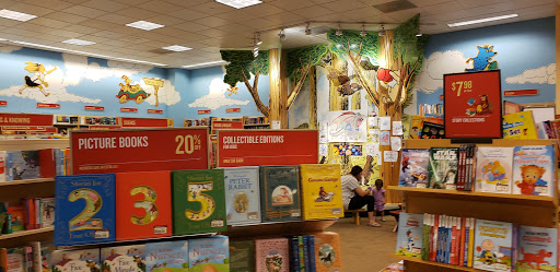 Book Store «Barnes & Noble Booksellers Encinitas», reviews and photos, 1040 N El Camino Real # 104, Encinitas, CA 92024, USA