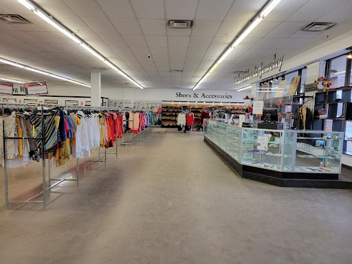 Thrift Store «The Salvation Army Family Store & Donation Center», reviews and photos