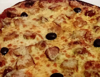 Pizza du Restaurant Ti' Snack_ Restauration rapide_Traiteur_ Plats cuisinés_ Sur Place et à Emporter_ Snack_ Pizzeria à Montmeyran - n°3