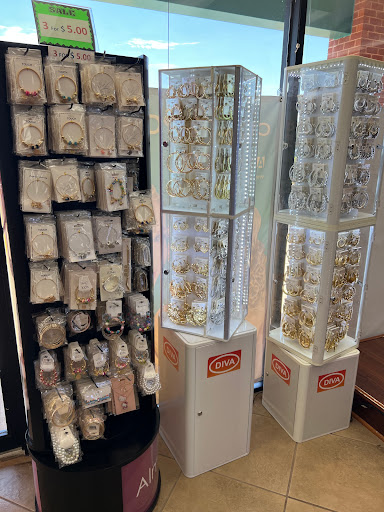 Cosmetics Store «Sol Beauty Supply», reviews and photos, 10850 Sudley Manor Dr, Manassas, VA 20109, USA