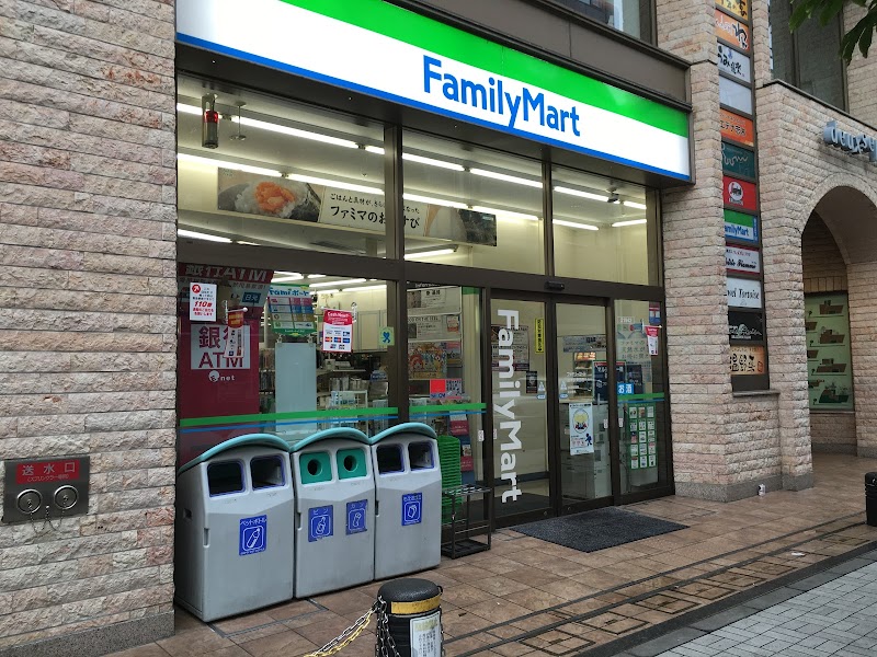 ファミリーマート 志木駅東口店