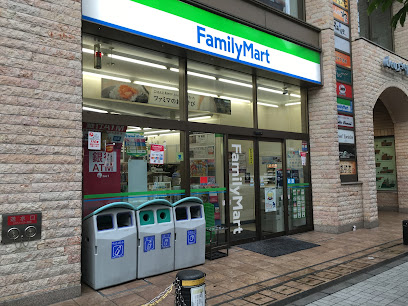 ファミリーマート 志木駅東口店