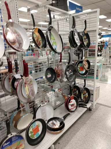 Clothing Store «Ross Dress for Less», reviews and photos, 7455 Greenbelt Rd, Greenbelt, MD 20770, USA