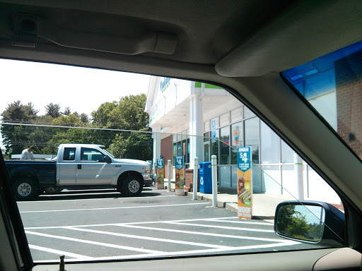 Gas Station «Cumberland Farms», reviews and photos, 6 Old Windsor Rd, Bloomfield, CT 06002, USA