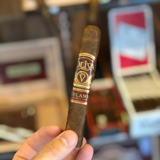 Tobacco Shop «Royal Smoke Shop», reviews and photos, 548 E Foothill Blvd, Rialto, CA 92376, USA