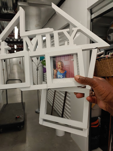 Moving and Storage Service «Two Men and a Truck», reviews and photos, 7225 Daniel Dr d, Stockbridge, GA 30281, USA