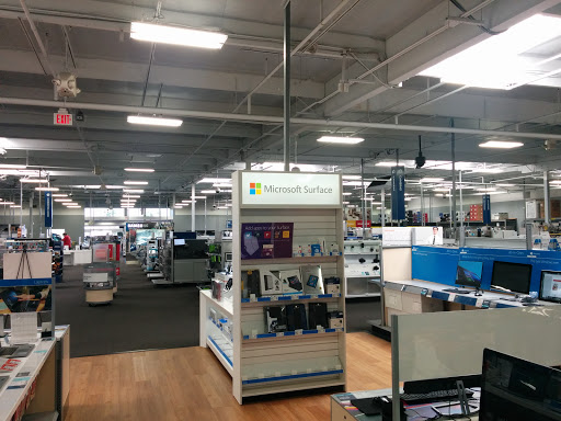 Electronics Store «Best Buy», reviews and photos, 2701 Cherry Ave, Signal Hill, CA 90755, USA