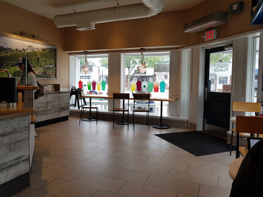 Coffee Shop «Starbucks», reviews and photos, 29 NY-27A, Southampton, NY 11968, USA