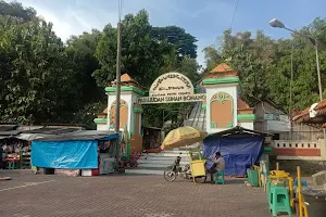 Pasujudan Sunan Bonang, Makam Putri Champa image