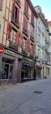 J. Factory à Bayonne