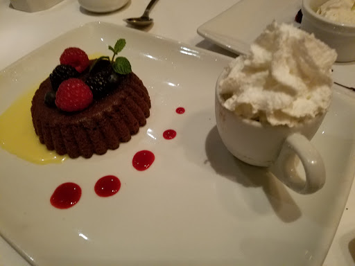 Shopping Mall «Pavilions Shopping Center», reviews and photos, 563 Pavilions Ln, Sacramento, CA 95825, USA