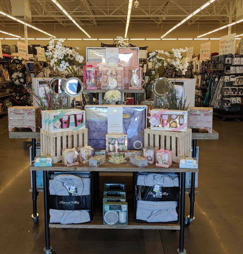 Home Goods Store «Tuesday Morning», reviews and photos, 1725 N Dysart Rd, Avondale, AZ 85392, USA