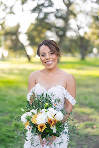 Dorame Photo - Wedding Film & Photography - Photo 6 - Car repair in , Visalia