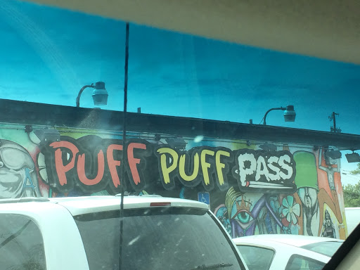 Tobacco Shop «Puff Puff Pass Smoke Shop», reviews and photos, 125 W Sunrise Blvd, Fort Lauderdale, FL 33311, USA