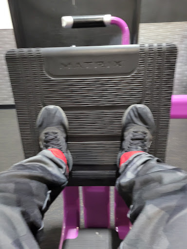 Gym «Planet Fitness Milwaukee Southgate», reviews and photos, 3333 S 27th St, Milwaukee, WI 53215, USA