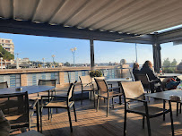 Atmosphère du Restaurant Plage de la Jetée à Antibes - n°9