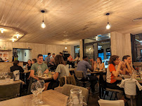 Atmosphère du Restaurant de tapas Les Bons Copains de Raphael à Lyon - n°2