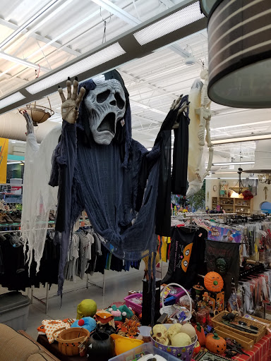 Thrift Store «Out of the Closet - Fort Lauderdale», reviews and photos, 1785 E Sunrise Blvd, Fort Lauderdale, FL 33304, USA
