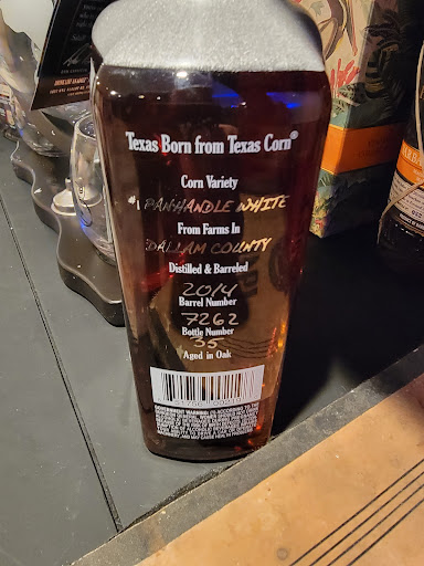 Beer Store «Family Beer & Liquor Store», reviews and photos, 20200 US Rte 20 Frontage Rd, East Dubuque, IL 61025, USA