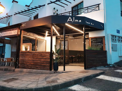 Restaurante Alma tapas & + Av. el Marinero, 26, 35560 La Santa, Las Palmas, España