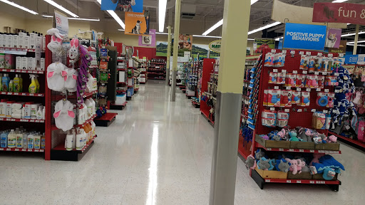 Pet Supply Store «Petco Animal Supplies», reviews and photos, 2541 NW Arterial, Dubuque, IA 52002, USA