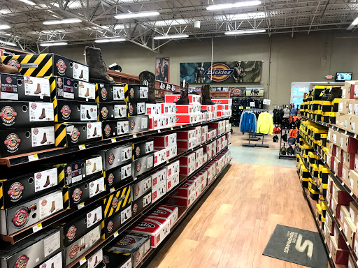 Sporting Goods Store «Big R Store of Marion», reviews and photos, 1401 W 26th St, Marion, IN 46953, USA