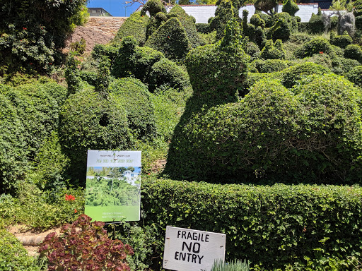 Harper's Topiary Garden