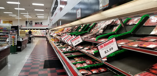 Grocery Store «Apples Grocery Store», reviews and photos, 4100 Ivanhoe Ave, Sheffield Lake, OH 44054, USA