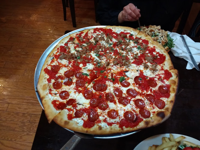 #1 best pizza place in Glenside - TreVi Pizza Pasta BYOB