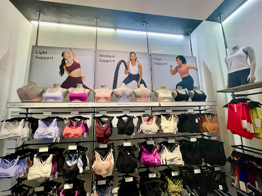 Sportswear Store «lululemon», reviews and photos, 334 Santana Row #1035, San Jose, CA 95128, USA