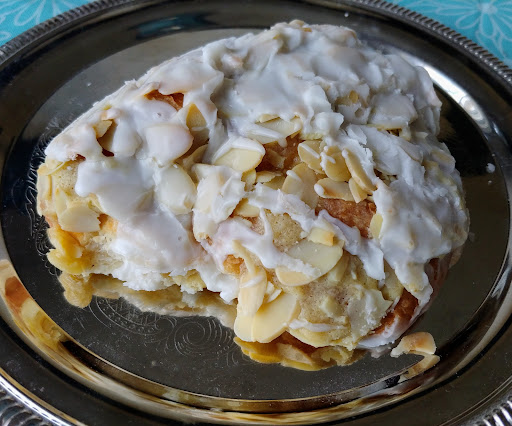 Restaurant «La Baguette French Bread and Pastry Shop», reviews and photos, 3088 Poplar Ave, Memphis, TN 38111, USA