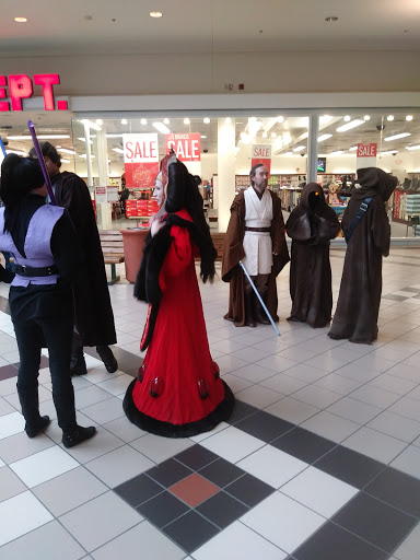 Shopping Mall «Diamond Run Mall», reviews and photos, 46 Diamond Run Pl, Rutland, VT 05701, USA