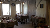 Atmosphère du Restaurant Au Petit Resto - Sabres - n°2