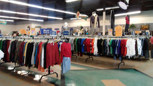 Thrift Store «Thrift Town», reviews and photos, 3900 Menaul Blvd NE, Albuquerque, NM 87110, USA