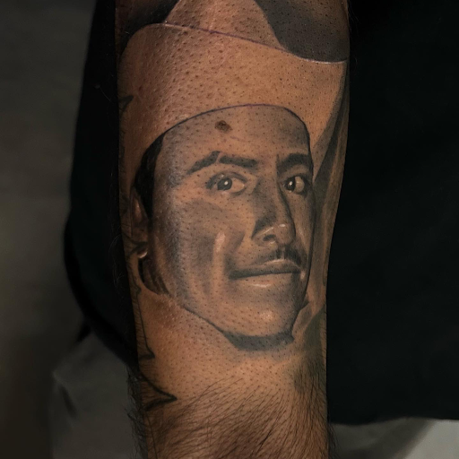 Explore fine line tattoo ideas, creative tattoo ideas in Dallas, available at Empire barbers & Ink